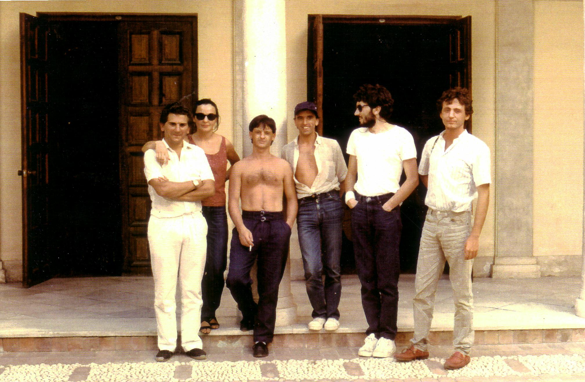 1985. Compañia Caroca