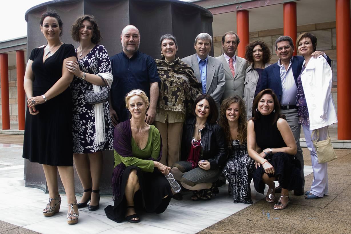 2009. Presentación FIS Casa Bernar Alba. Compañia.