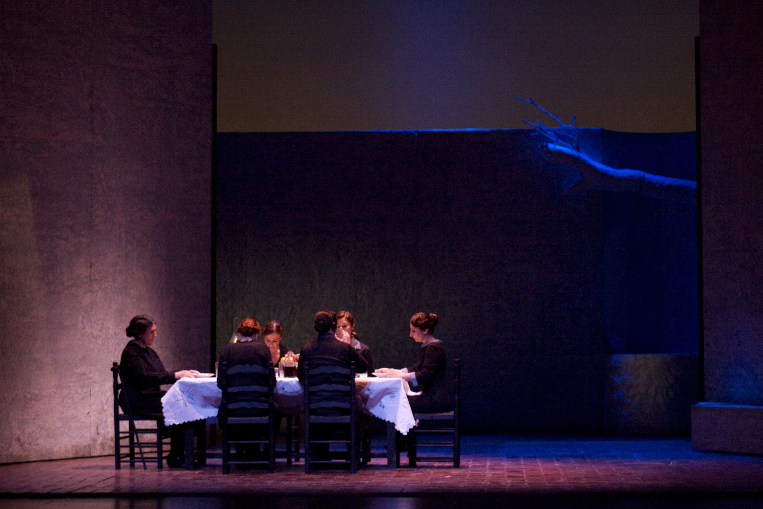 La-casa-de-Bernarda-Alba-15-Santander09-scaled