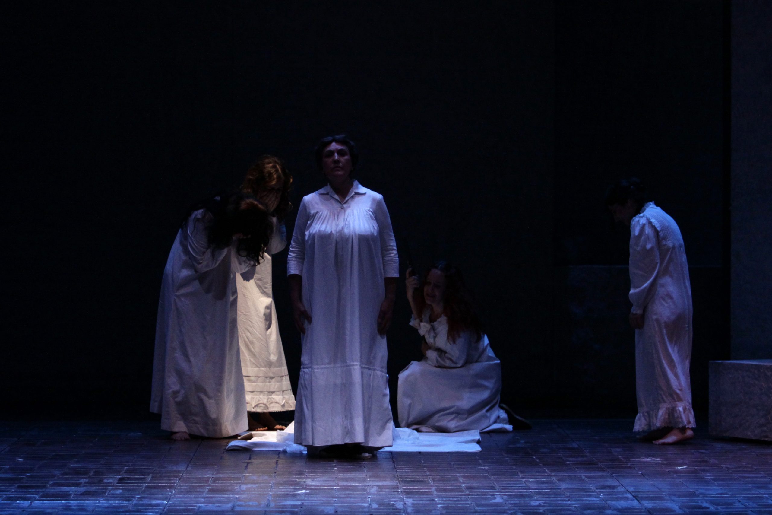 La-casa-de-Bernarda-Alba-26-Santander09-scaled